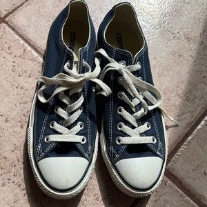 Converse Chuck Taylor All Star Low. Blue. Size 9